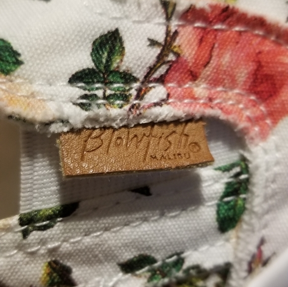 Flower 🌸 Bomb Sneaker Love - Picture 3 of 7